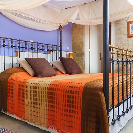 Zoes Traditional Apartments, Bed & Breakfast Larnaca Zewnętrze zdjęcie